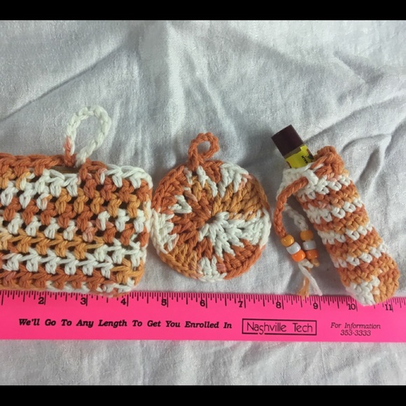 Handcrafted Crochet Spa Beauty Bath Gift Set. Orange/White. Eyes/Lips/Face - Picture 3 of 3